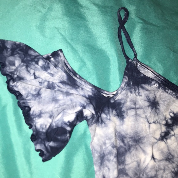 Blue Cloud Tank Top - Picture 2 of 6